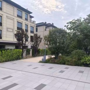 三门峡 芝麻白与芝麻白搭配铺装，尺寸1200*600