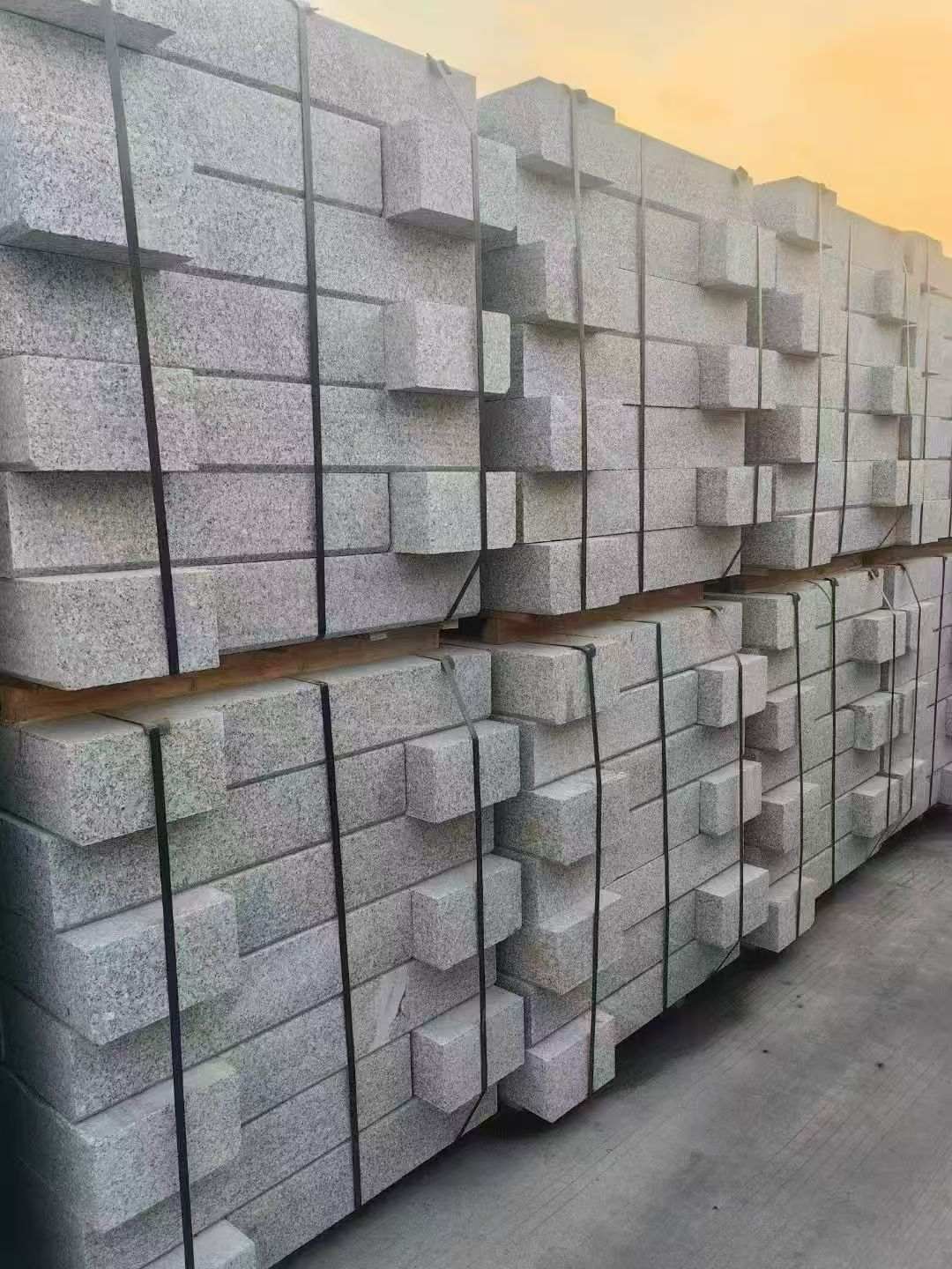 三门峡 芝麻白路沿石