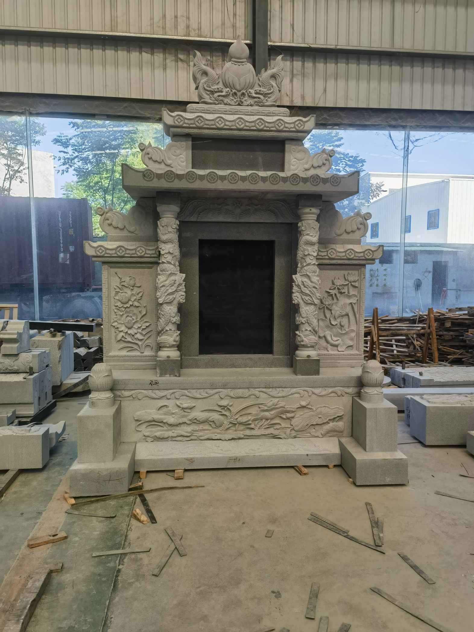 三门峡 芝麻灰高档墓碑、土墓，一套也支持定做