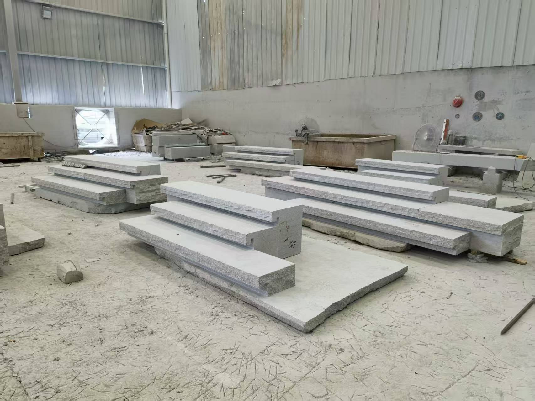 三门峡 整石台阶（大面火烧+侧面自然面），出货前厂内拼装
