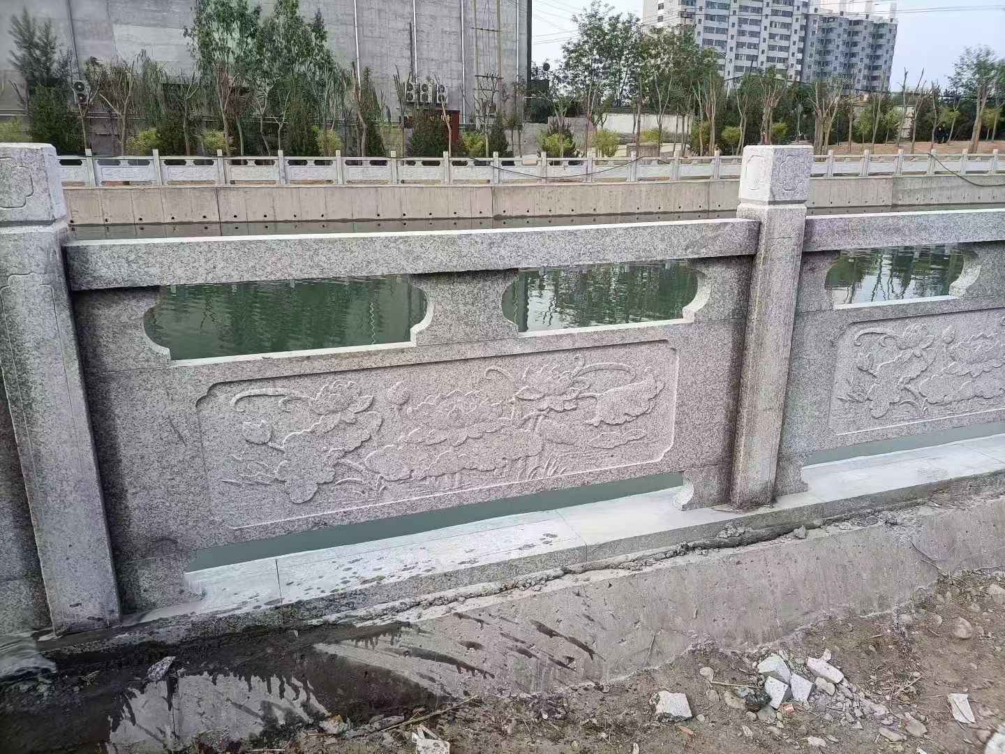 三门峡 芙蓉白大花桥梁、河道，石材栏杆、围栏、护栏