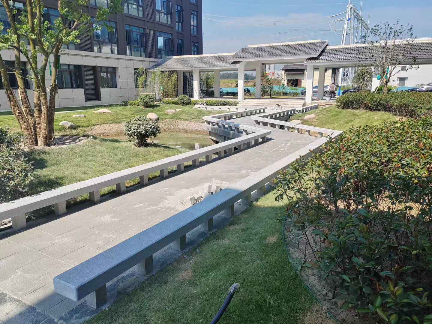 三门峡 芝麻灰小区坐凳&栏杆安装效果