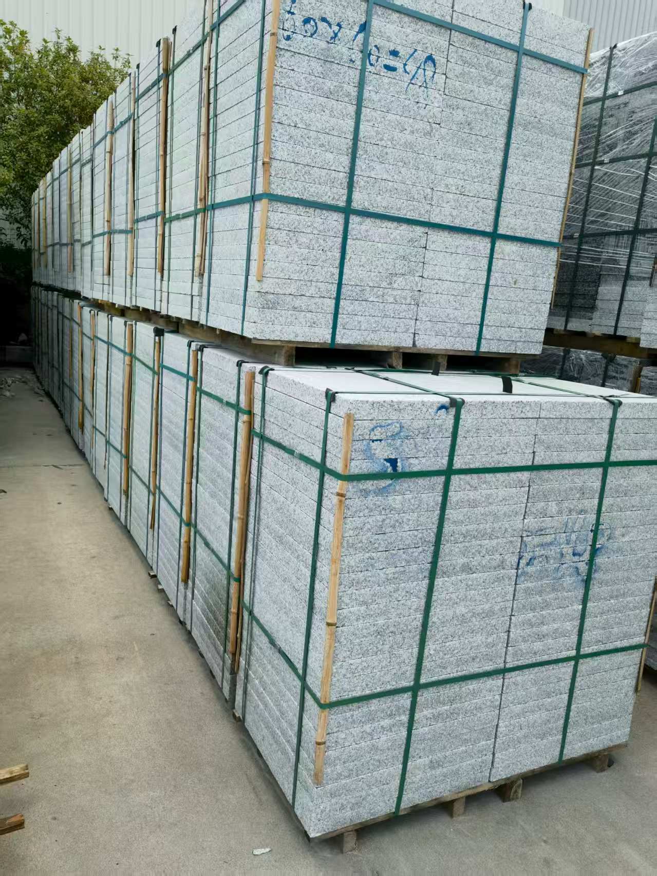 三门峡 大花芙蓉白火烧成品，市政园林广场地铺石